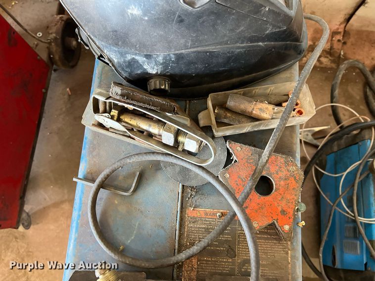 image for item II9090 (3) welders