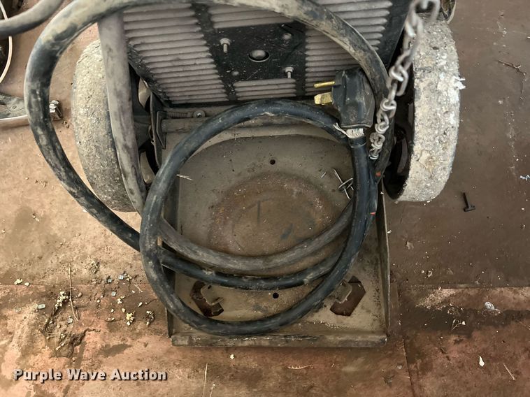 image for item II9090 (3) welders