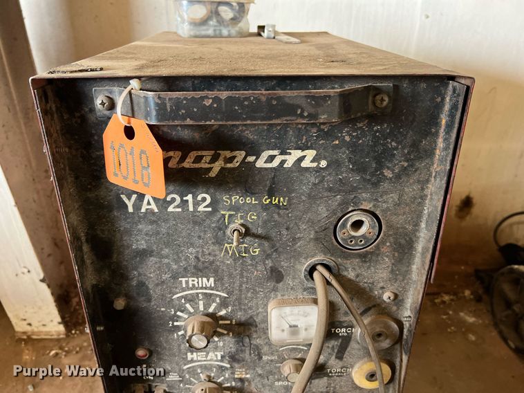 image for item II9090 (3) welders