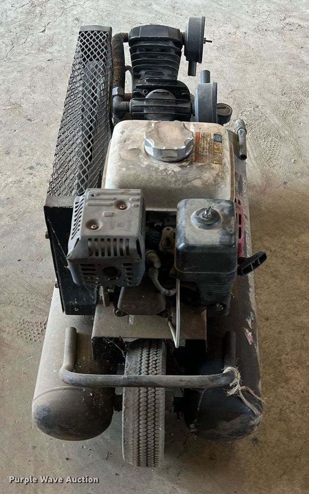 image for item II9091 Tahoe  air compressor