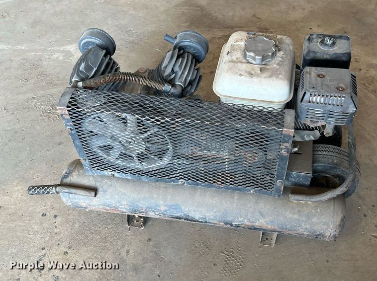 image for item II9091 Tahoe  air compressor