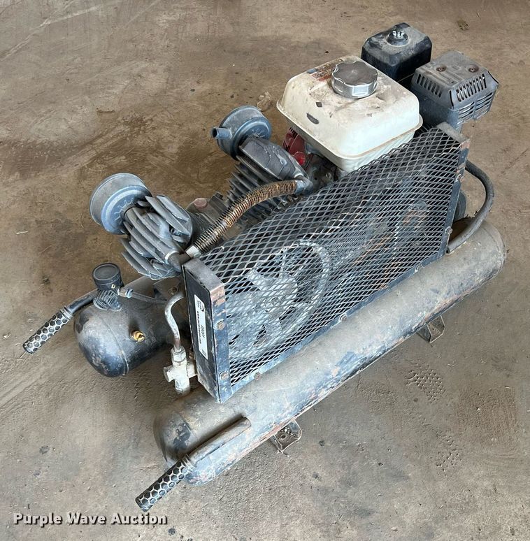 image for item II9091 Tahoe  air compressor