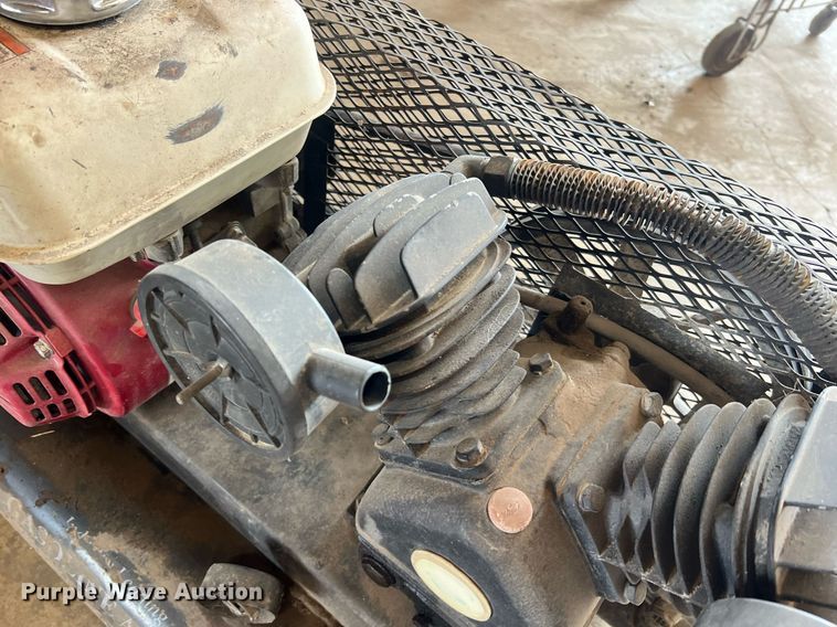 image for item II9091 Tahoe  air compressor