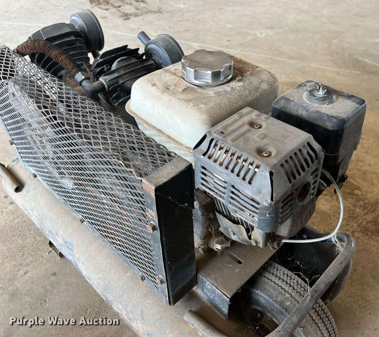 image for item II9091 Tahoe  air compressor