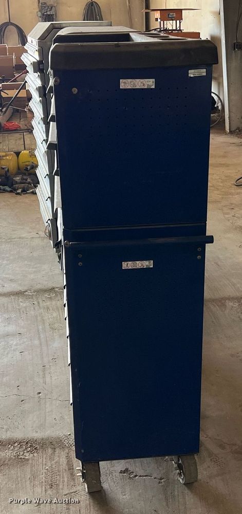 image for item II9092 (3) toolboxes