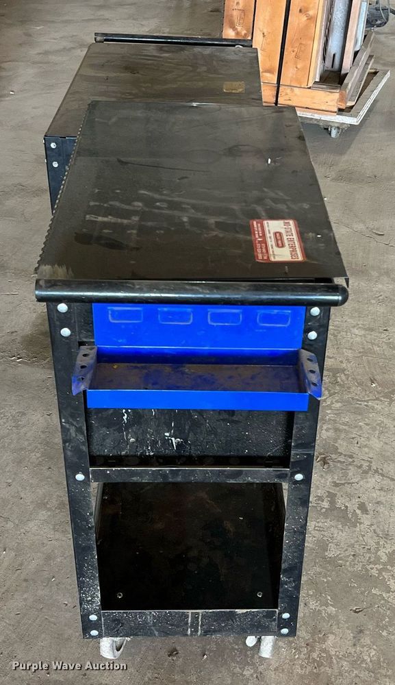 image for item II9094 (2) tool carts