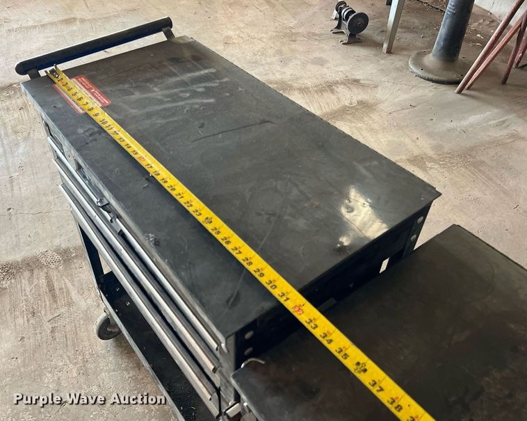 image for item II9094 (2) tool carts