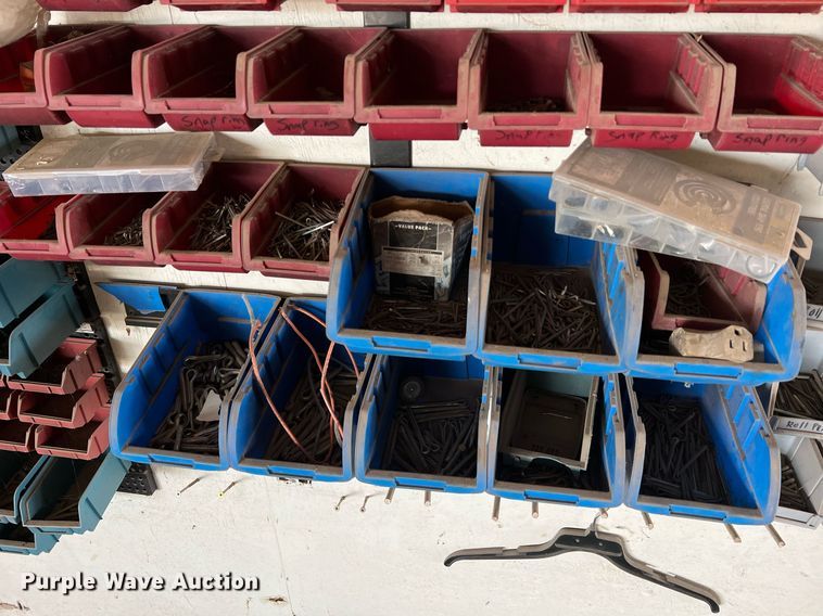 image for item II9099 Storage and shelving