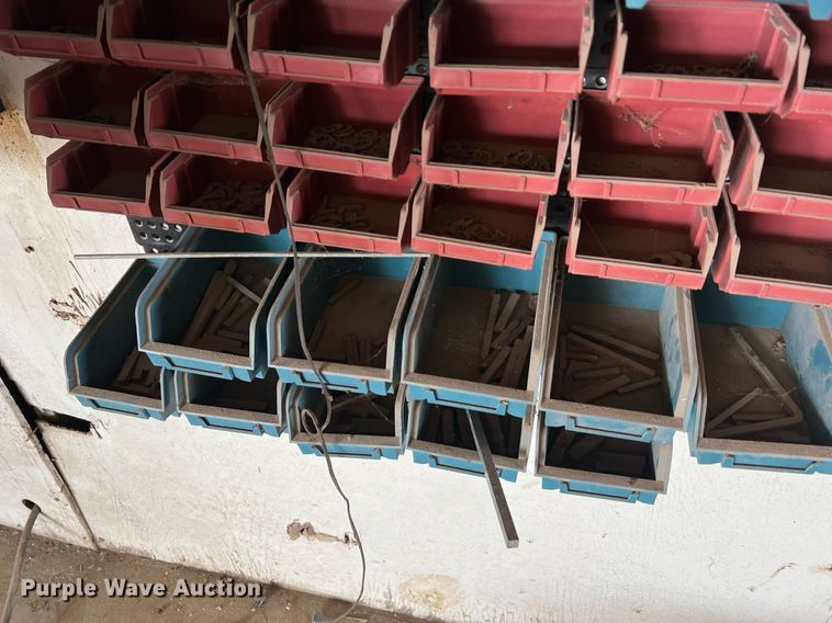 image for item II9099 Storage and shelving