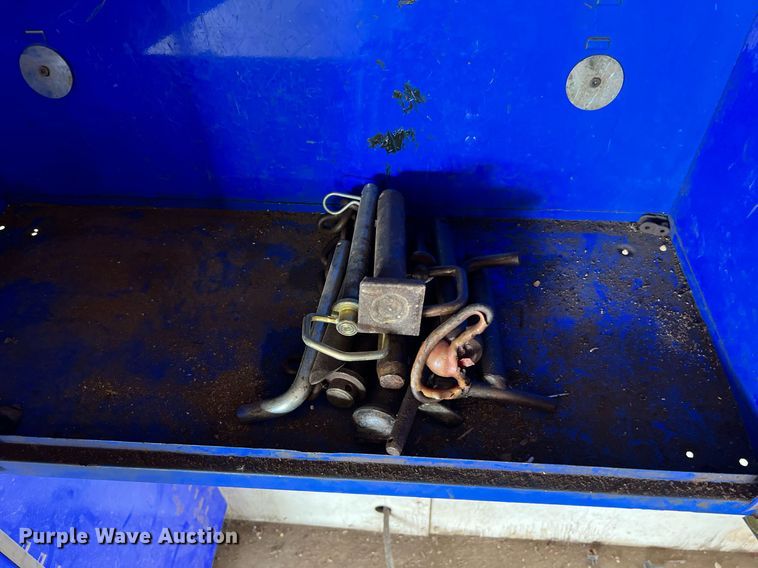 image for item II9099 Storage and shelving