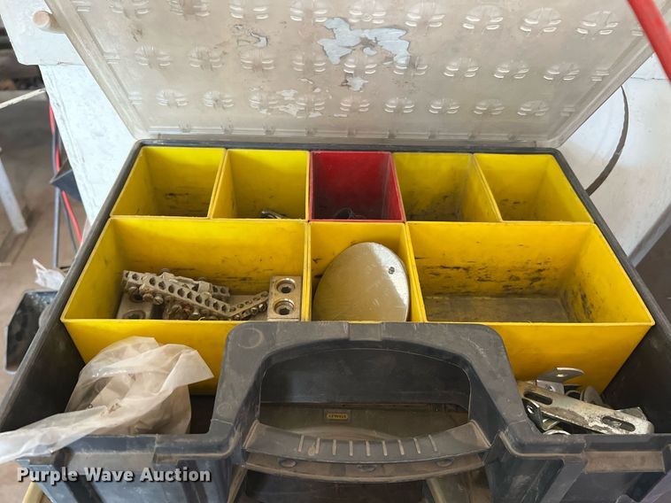 image for item II9099 Storage and shelving