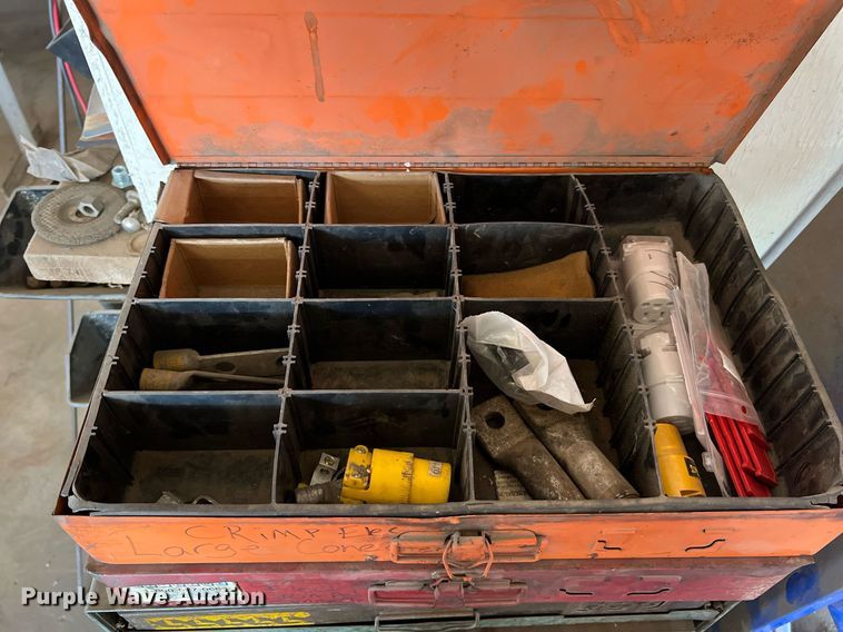 image for item II9099 Storage and shelving