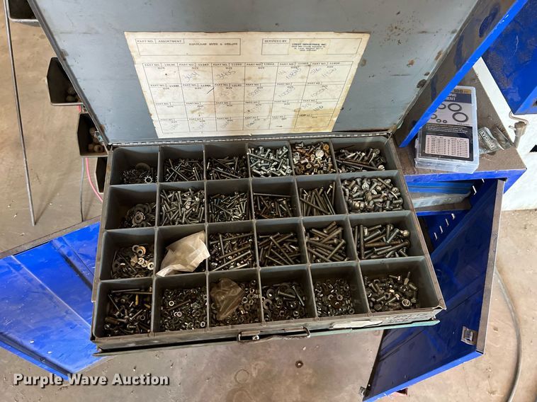 image for item II9099 Storage and shelving