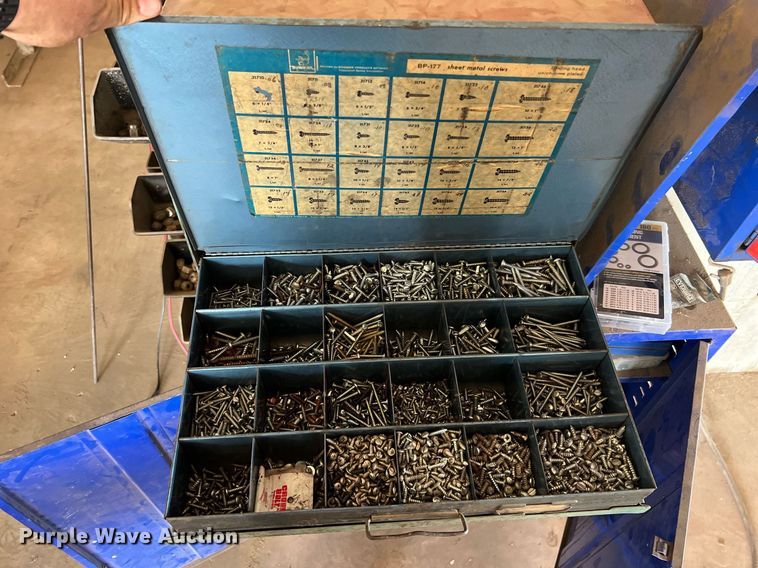 image for item II9099 Storage and shelving