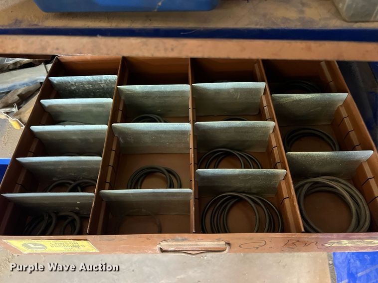 image for item II9099 Storage and shelving