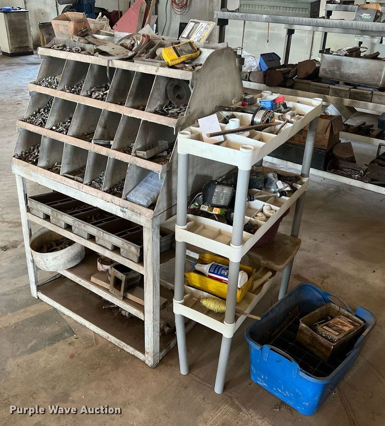 image for item II9099 Storage and shelving