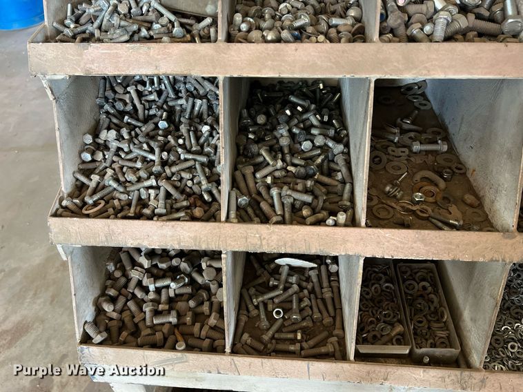 image for item II9099 Storage and shelving