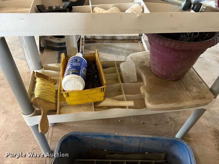 image for item II9099 Storage and shelving