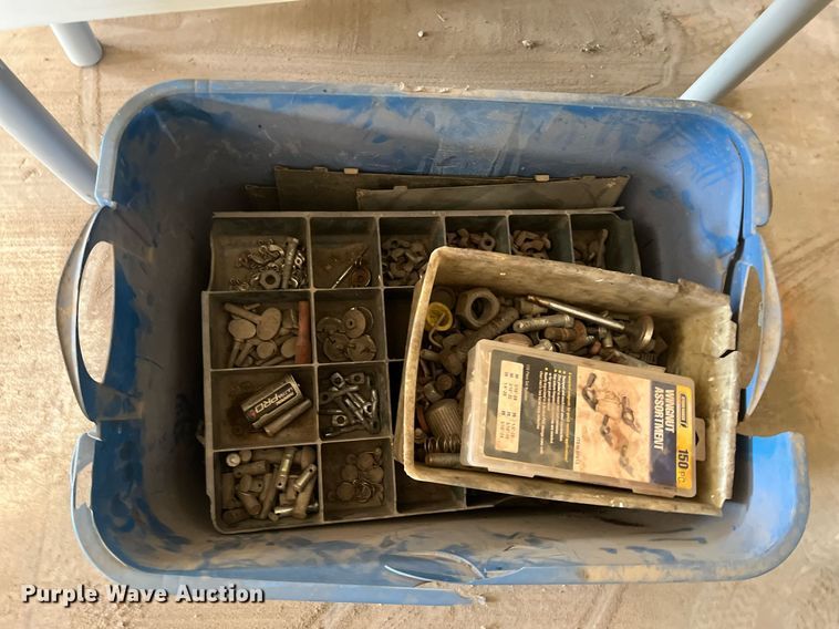 image for item II9099 Storage and shelving