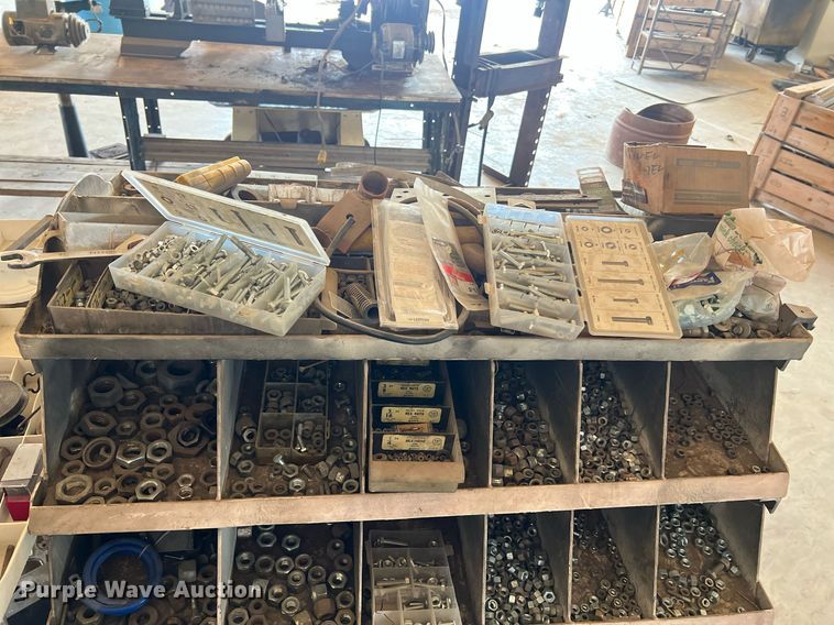 image for item II9099 Storage and shelving