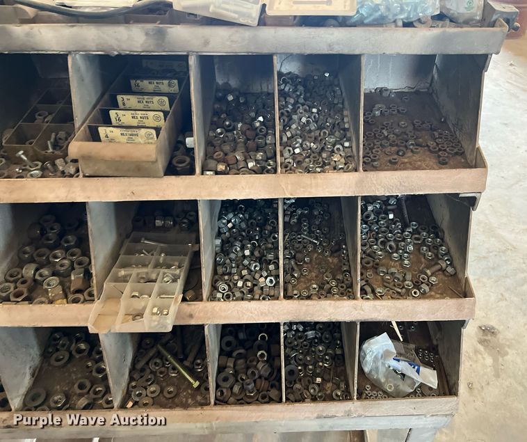 image for item II9099 Storage and shelving