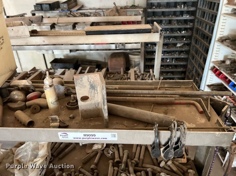 image for item II9099 Storage and shelving