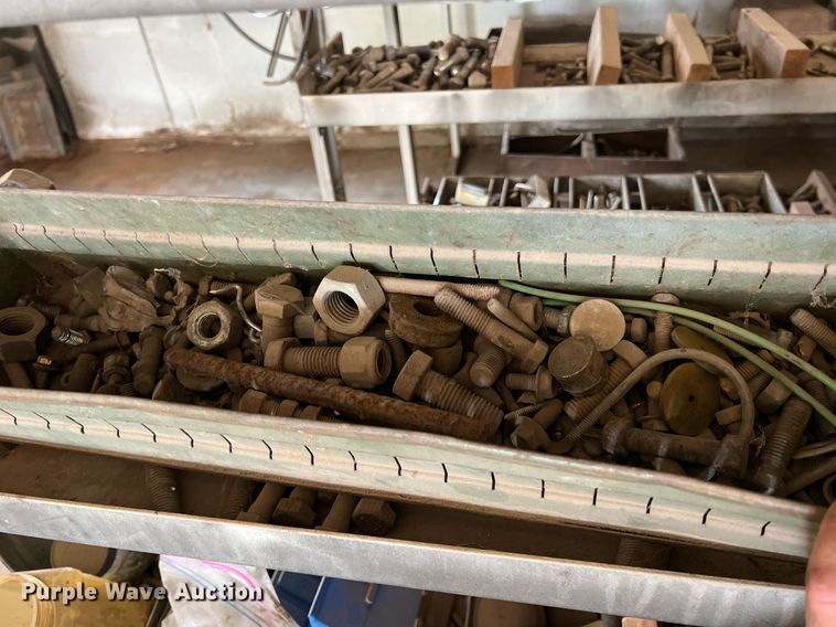 image for item II9099 Storage and shelving