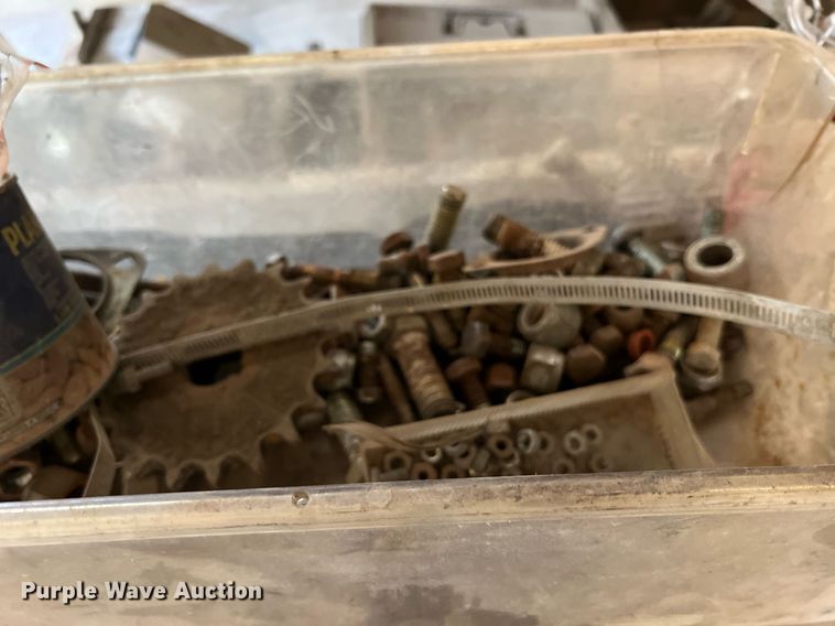 image for item II9099 Storage and shelving