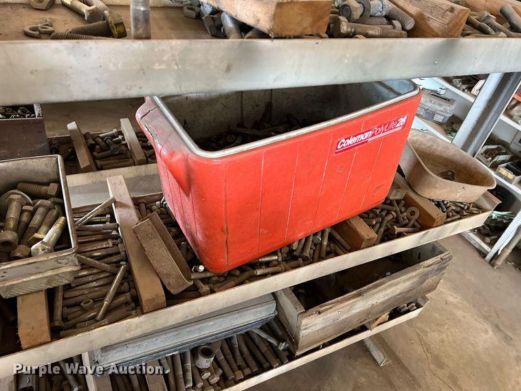 image for item II9099 Storage and shelving