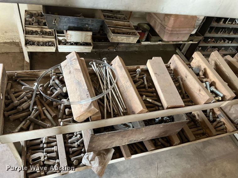 image for item II9099 Storage and shelving