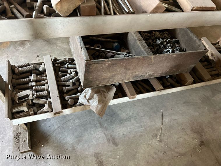 image for item II9099 Storage and shelving