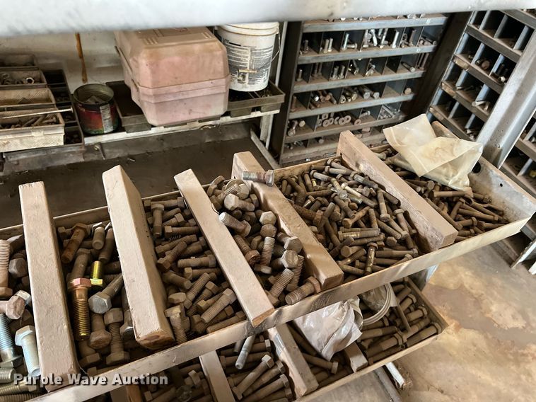 image for item II9099 Storage and shelving