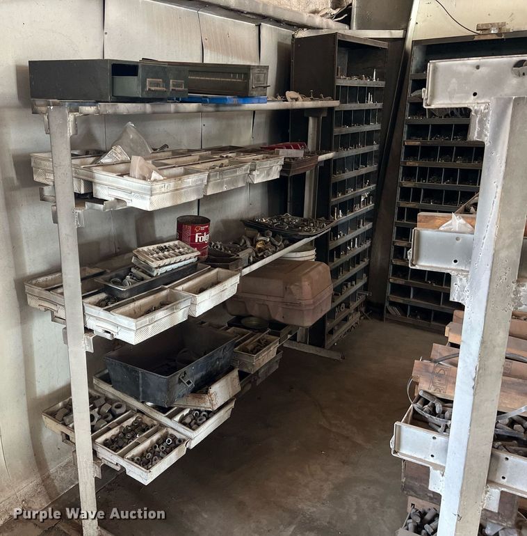 image for item II9099 Storage and shelving