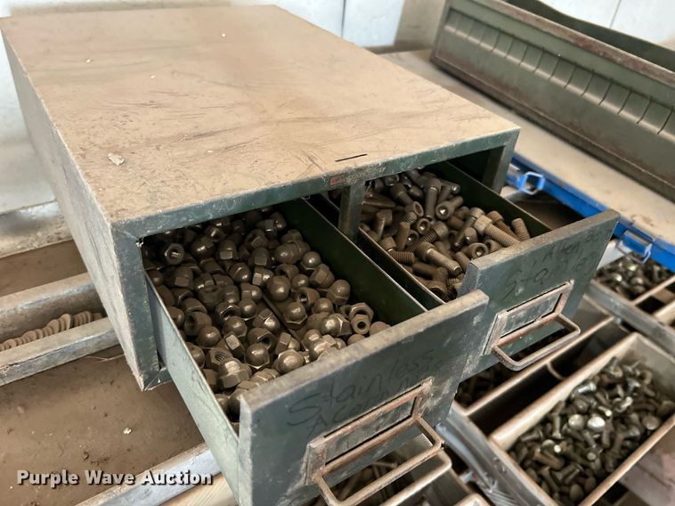 image for item II9099 Storage and shelving