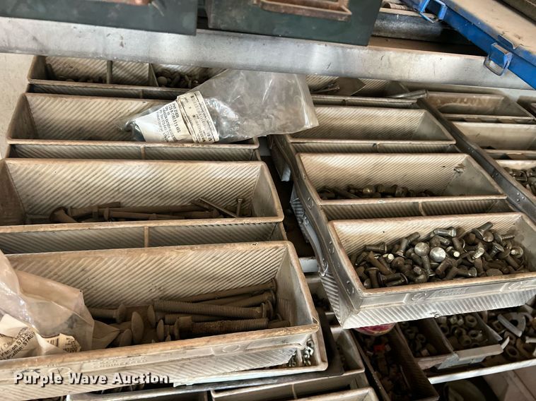 image for item II9099 Storage and shelving