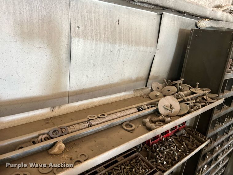 image for item II9099 Storage and shelving