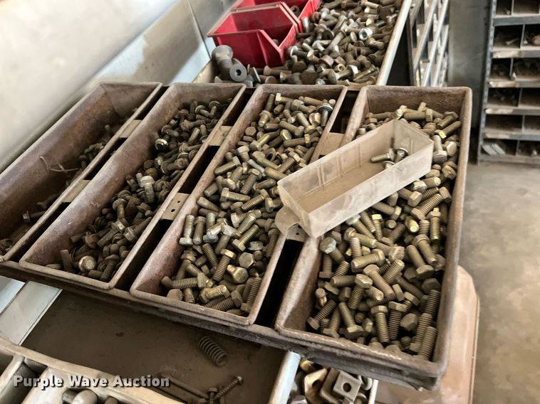 image for item II9099 Storage and shelving