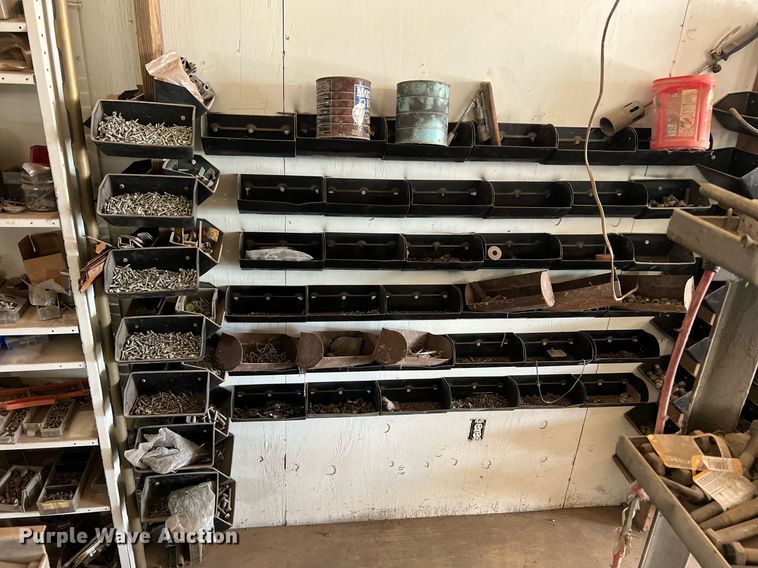 image for item II9099 Storage and shelving