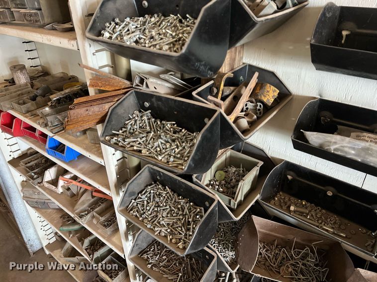 image for item II9099 Storage and shelving