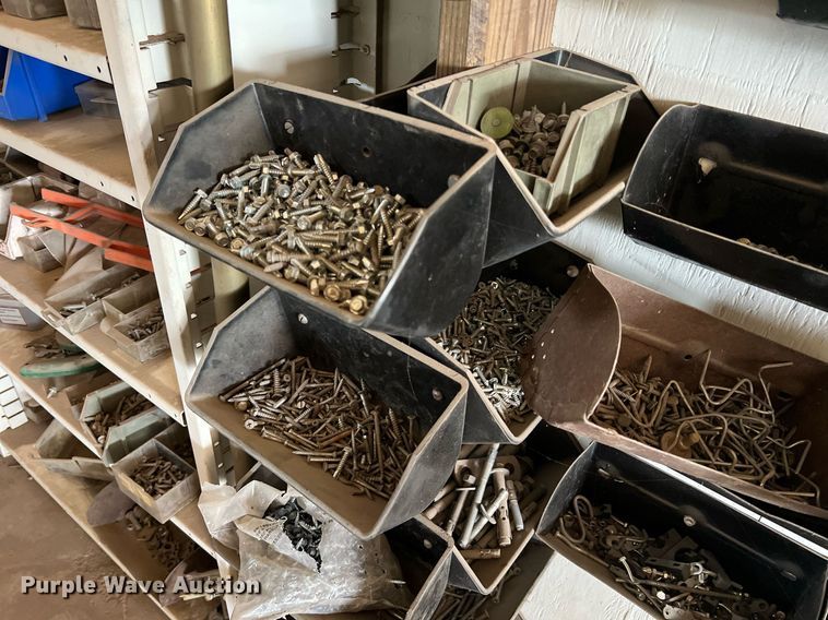 image for item II9099 Storage and shelving