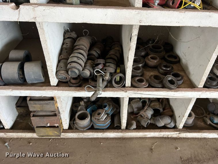 image for item II9100 (7) shelves of parts