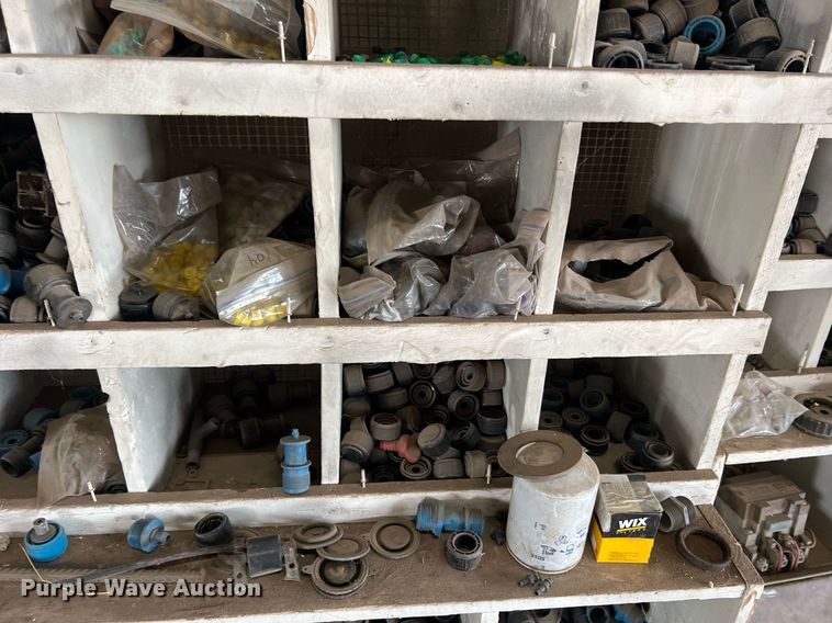 image for item II9100 (7) shelves of parts