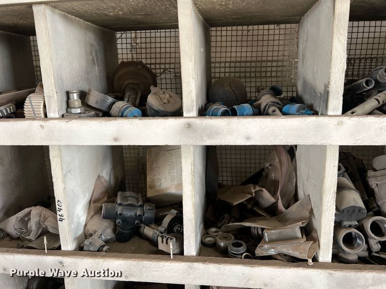 image for item II9100 (7) shelves of parts