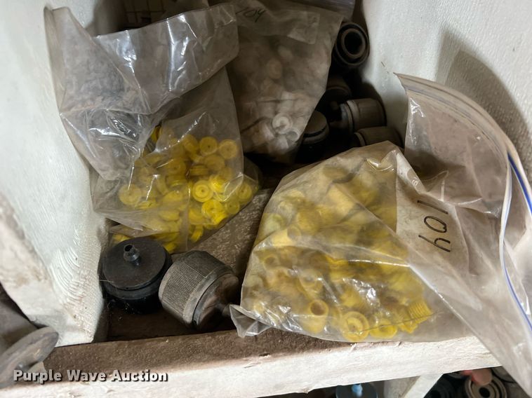 image for item II9100 (7) shelves of parts