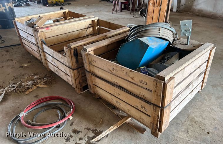 image for item II9104 (3) pallets of building materials