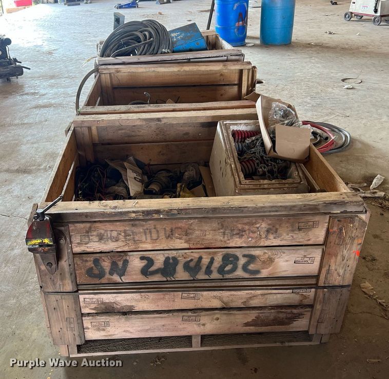 image for item II9104 (3) pallets of building materials