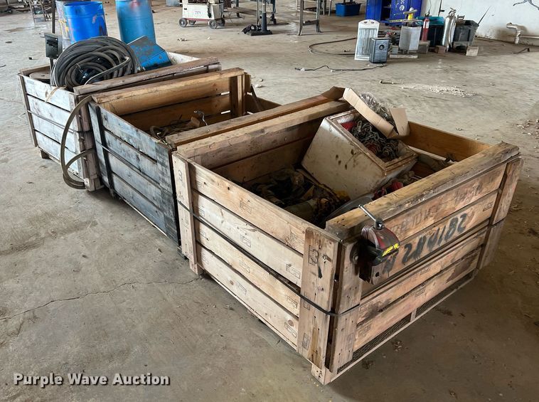 image for item II9104 (3) pallets of building materials