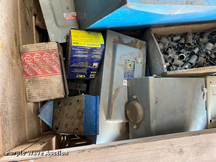 image for item II9104 (3) pallets of building materials