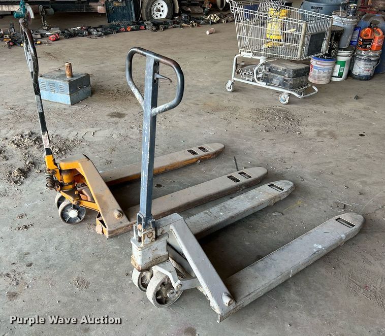 image for item II9105 (2) pallet jacks