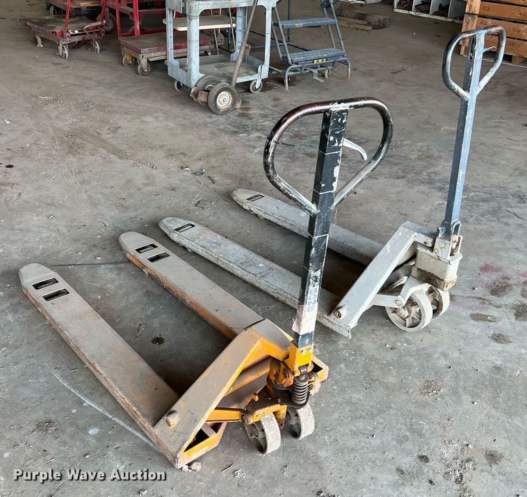 image for item II9105 (2) pallet jacks